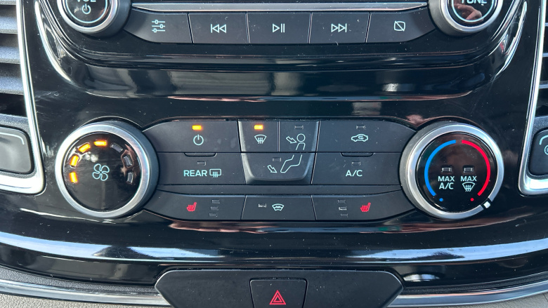 Ford Tourneo Custom Transit Custom Tourneo L2 Diesel Fwd 2.0 EcoBlue 150ps Low Roof 8 Seater Titanium